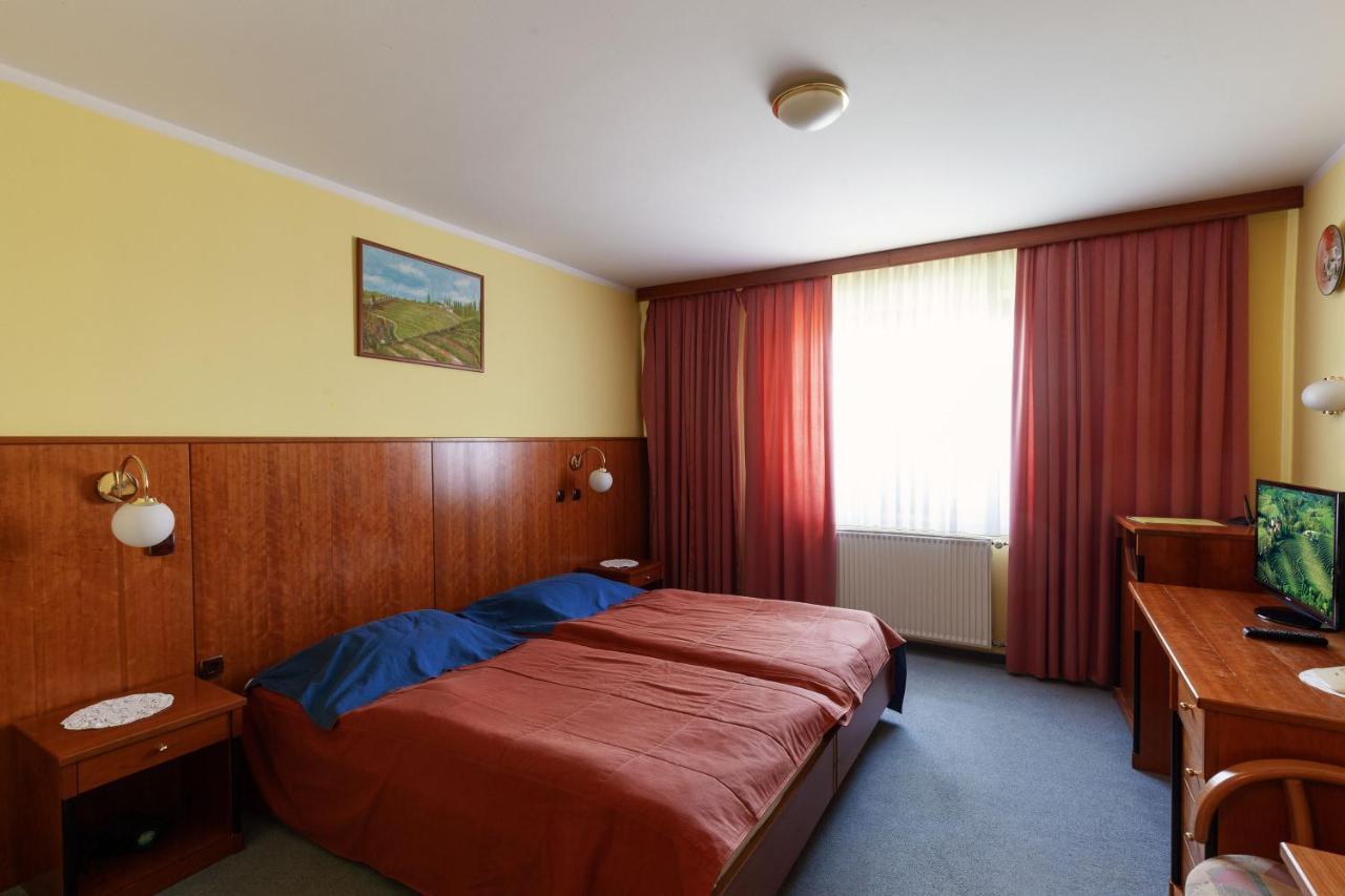 Gostisce Prosnik Hotell Ormoz Eksteriør bilde